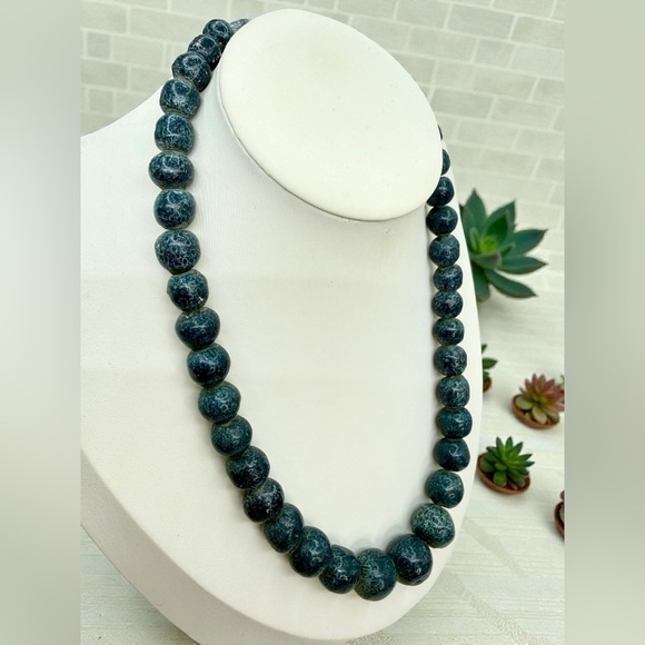 Vintage Blue Sponge Coral Graduated Necklace 16” Barrel Clasp 53.6g - Picture 6 of 17